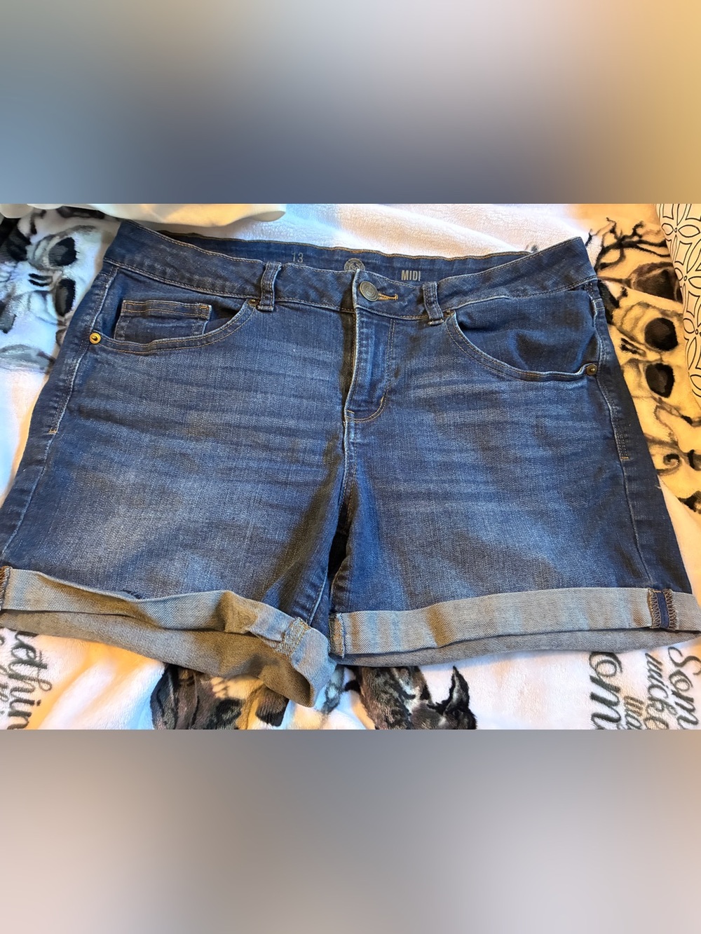 So- midi Jean shorts size 13